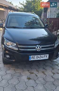 Внедорожник / Кроссовер Volkswagen Tiguan 2014 в Запорожье