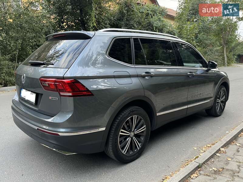 Внедорожник / Кроссовер Volkswagen Tiguan 2018 в Днепре фото 8 Внедорожник / Кроссовер Volkswagen Tiguan 2018 в Днепре