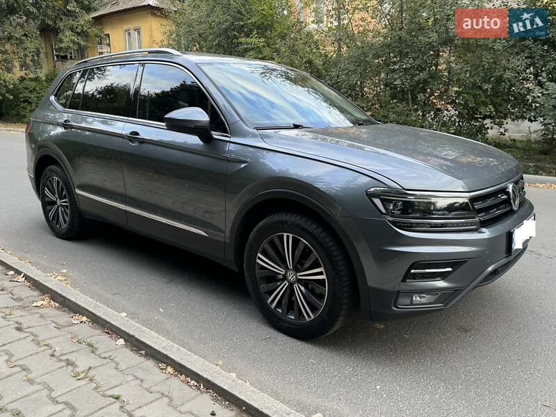 Внедорожник / Кроссовер Volkswagen Tiguan 2018 в Днепре фото 10 Внедорожник / Кроссовер Volkswagen Tiguan 2018 в Днепре