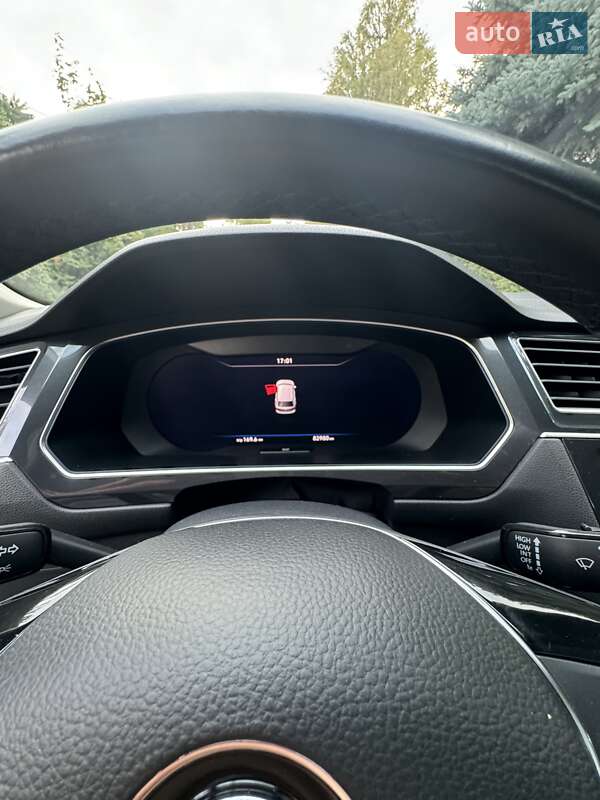 Внедорожник / Кроссовер Volkswagen Tiguan 2018 в Днепре фото 22 Внедорожник / Кроссовер Volkswagen Tiguan 2018 в Днепре