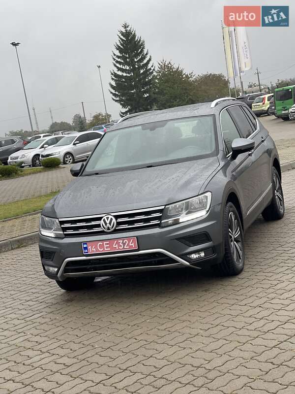 Позашляховик / Кросовер Volkswagen Tiguan 2017 в Львові