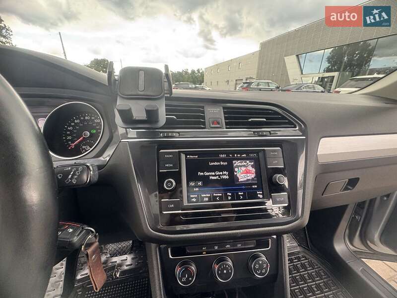 Внедорожник / Кроссовер Volkswagen Tiguan 2019 в Львове