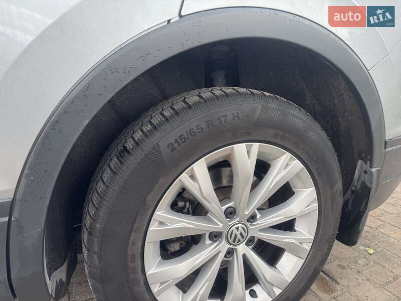 Внедорожник / Кроссовер Volkswagen Tiguan 2019 в Львове