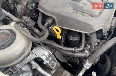 Внедорожник / Кроссовер Volkswagen Tiguan 2019 в 