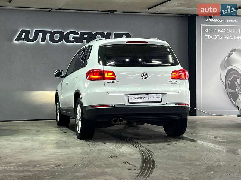 Позашляховик / Кросовер Volkswagen Tiguan 2016 в Одесі