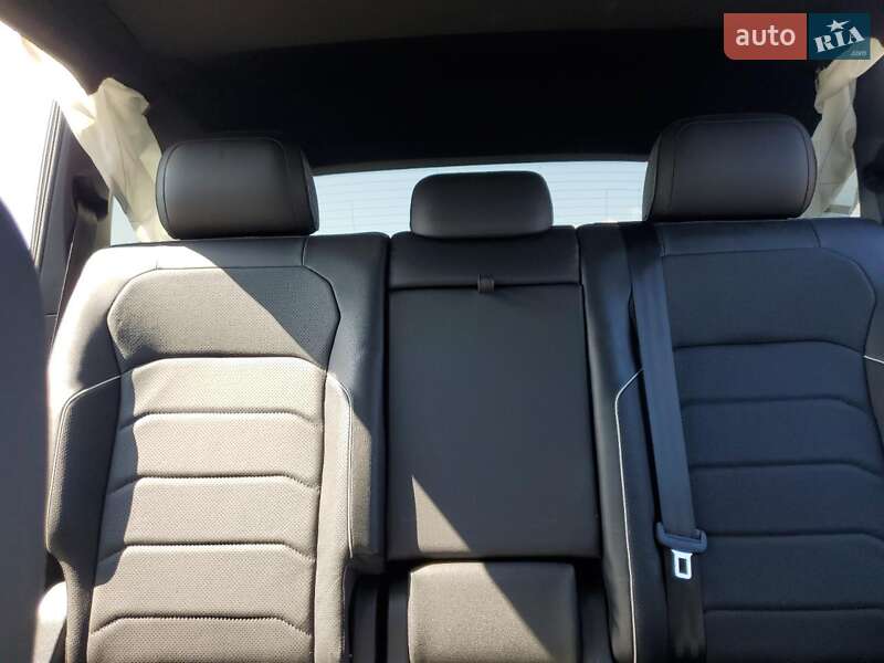 Внедорожник / Кроссовер Volkswagen Tiguan 2022 в Киеве