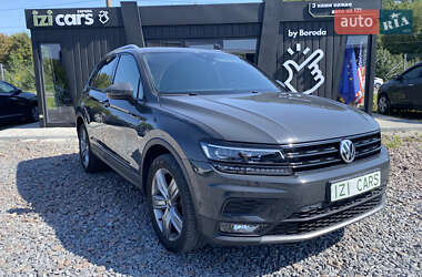 Внедорожник / Кроссовер Volkswagen Tiguan 2018 в Львове