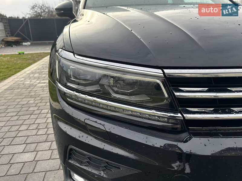 Внедорожник / Кроссовер Volkswagen Tiguan 2016 в Коростене