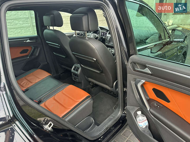 Внедорожник / Кроссовер Volkswagen Tiguan 2016 в Коростене