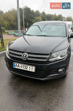 Внедорожник / Кроссовер Volkswagen Tiguan 2016 в Киеве