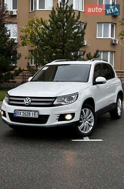 Позашляховик / Кросовер Volkswagen Tiguan 2015 в Києві