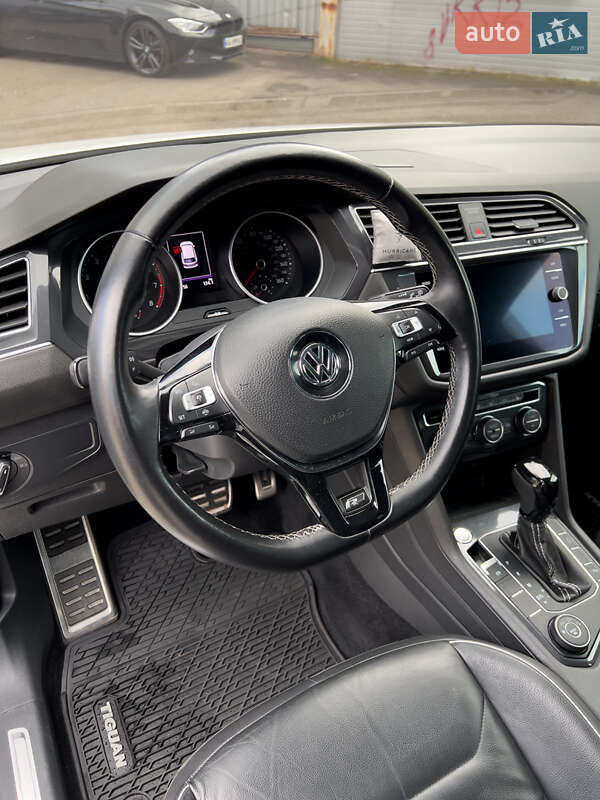 Внедорожник / Кроссовер Volkswagen Tiguan 2021 в Киеве