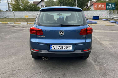 Внедорожник / Кроссовер Volkswagen Tiguan 2016 в 