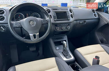 Внедорожник / Кроссовер Volkswagen Tiguan 2016 в 