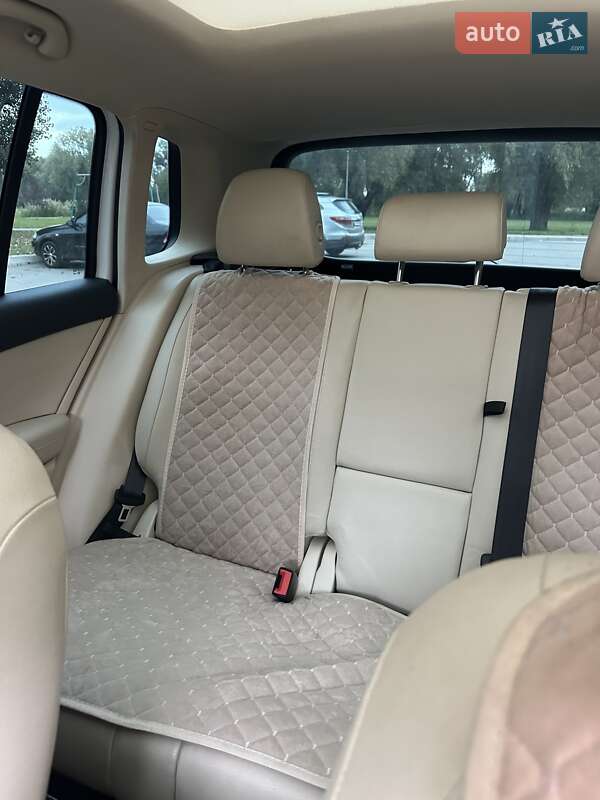 Внедорожник / Кроссовер Volkswagen Tiguan 2016 в Борисполе