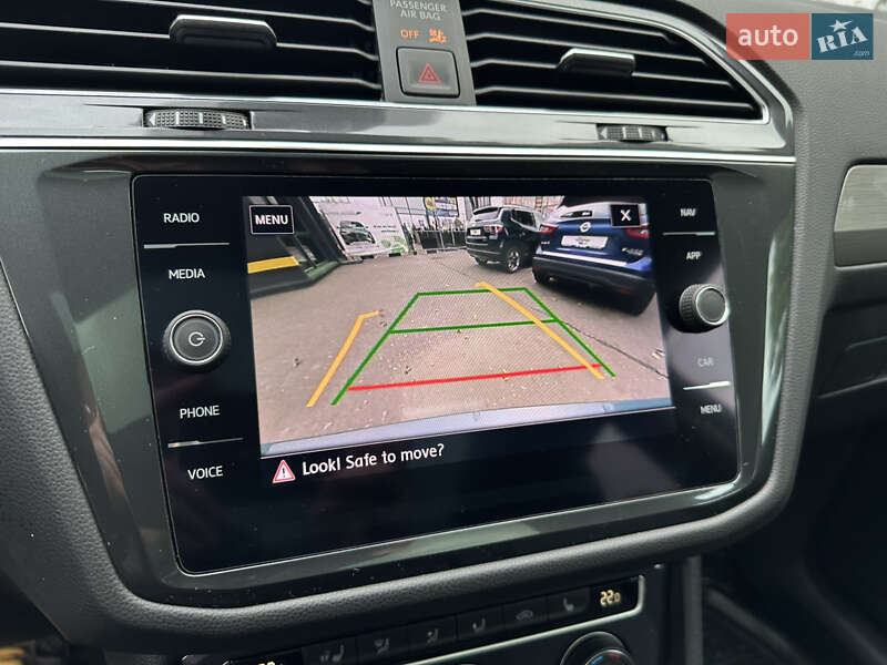 Внедорожник / Кроссовер Volkswagen Tiguan 2019 в Одессе