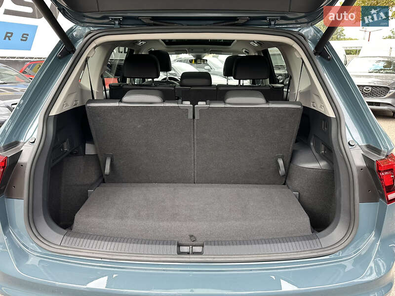 Внедорожник / Кроссовер Volkswagen Tiguan 2019 в Одессе