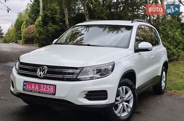 Позашляховик / Кросовер Volkswagen Tiguan 2016 в Львові