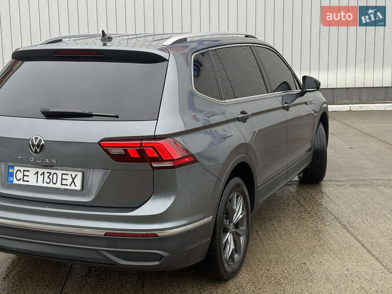 Внедорожник / Кроссовер Volkswagen Tiguan 2023 в Черновцах