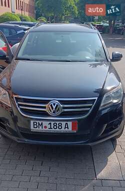 Внедорожник / Кроссовер Volkswagen Tiguan 2009 в Залещиках