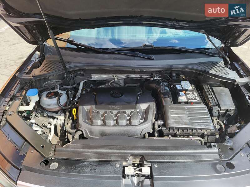 Внедорожник / Кроссовер Volkswagen Tiguan 2018 в Днепре