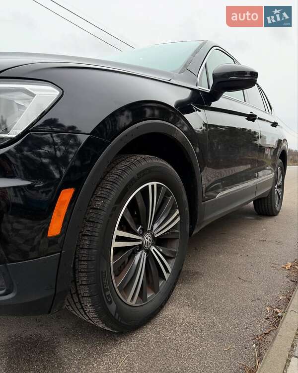 Позашляховик / Кросовер Volkswagen Tiguan 2018 в Львові