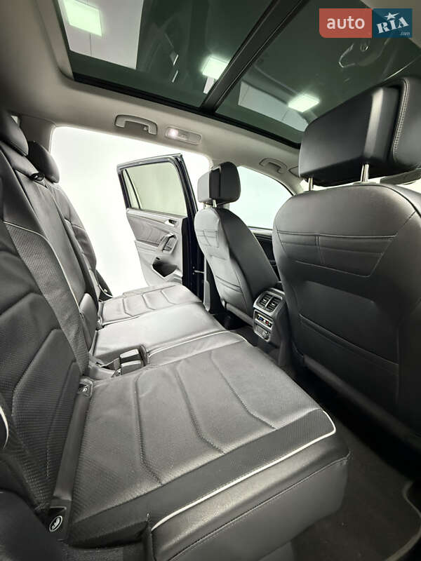 Внедорожник / Кроссовер Volkswagen Tiguan 2022 в Одессе