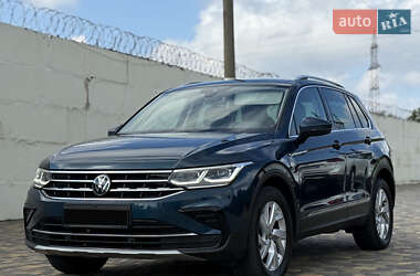 Внедорожник / Кроссовер Volkswagen Tiguan 2023 в Днепре