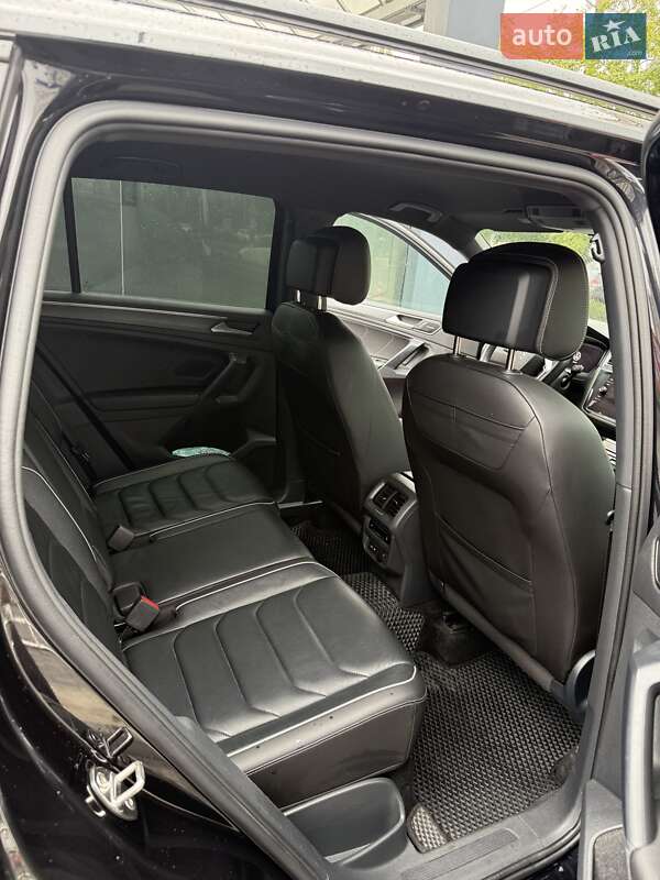 Внедорожник / Кроссовер Volkswagen Tiguan 2023 в Хмельницком