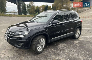 Внедорожник / Кроссовер Volkswagen Tiguan 2013 в Киеве