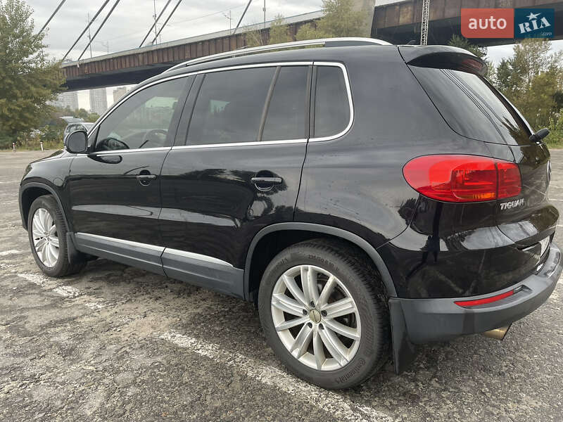 Внедорожник / Кроссовер Volkswagen Tiguan 2013 в Киеве