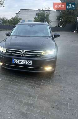 Внедорожник / Кроссовер Volkswagen Tiguan 2019 в Львове