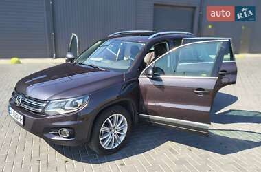 Внедорожник / Кроссовер Volkswagen Tiguan 2015 в Кропивницком