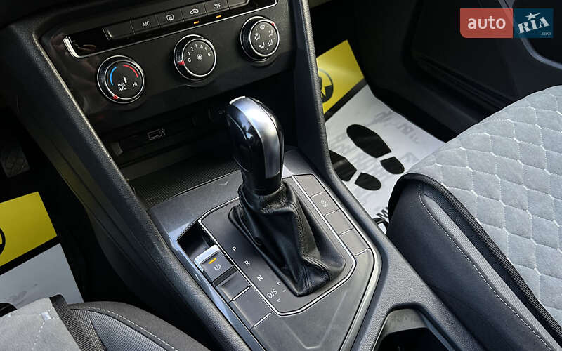 Внедорожник / Кроссовер Volkswagen Tiguan 2018 в Львове