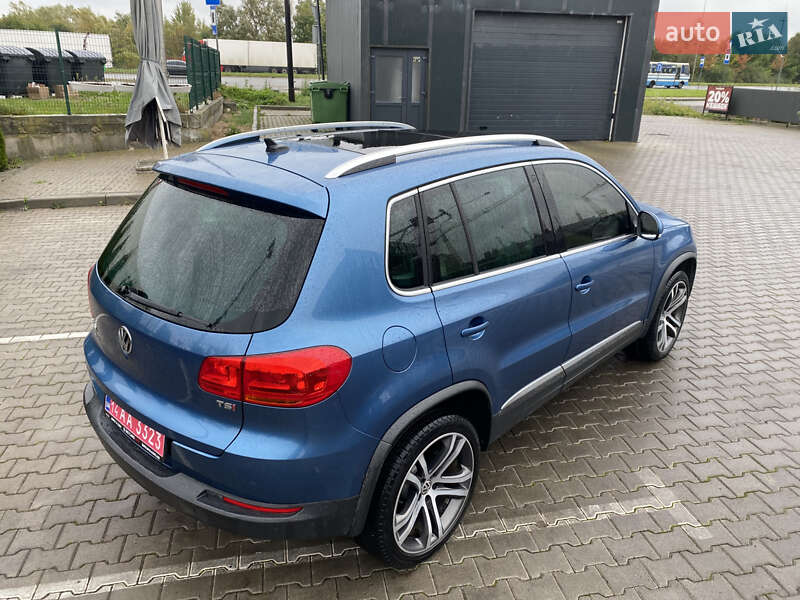 Позашляховик / Кросовер Volkswagen Tiguan 2017 в Львові