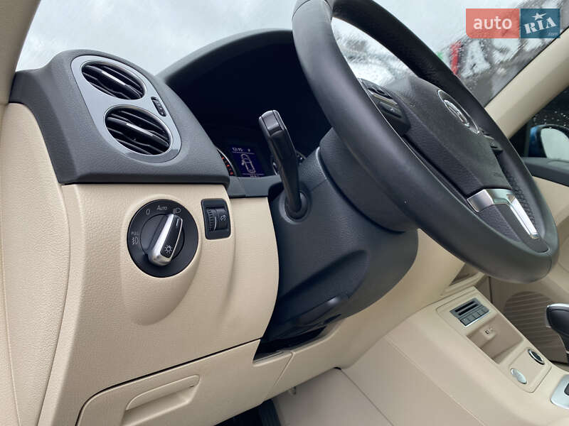 Позашляховик / Кросовер Volkswagen Tiguan 2017 в Львові