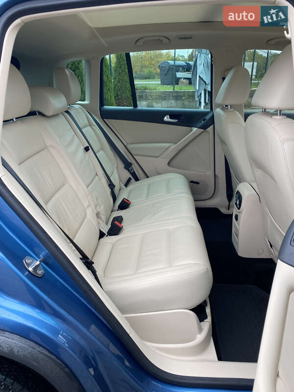Позашляховик / Кросовер Volkswagen Tiguan 2017 в Львові