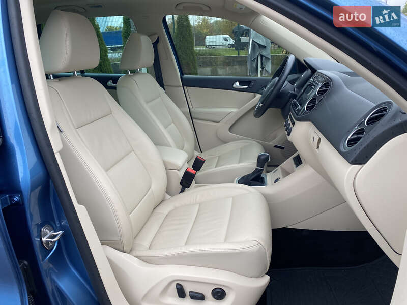 Позашляховик / Кросовер Volkswagen Tiguan 2017 в Львові