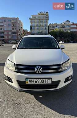 Внедорожник / Кроссовер Volkswagen Tiguan 2011 в Днепре