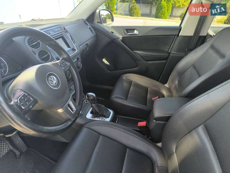 Внедорожник / Кроссовер Volkswagen Tiguan 2016 в Жмеринке