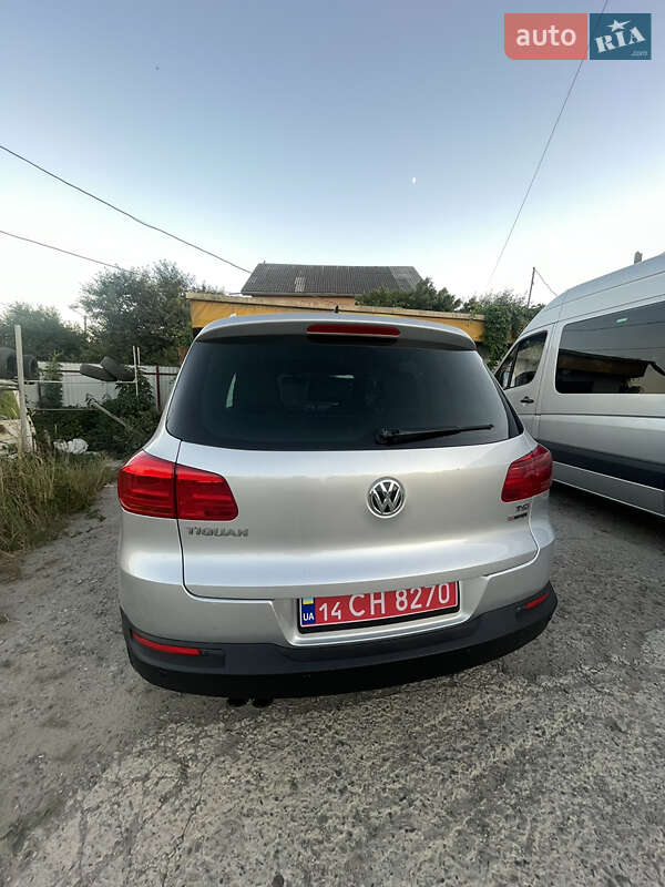 Внедорожник / Кроссовер Volkswagen Tiguan 2016 в Ивано-Франковске