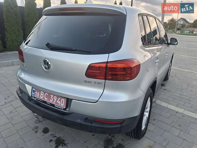 Позашляховик / Кросовер Volkswagen Tiguan 2011 в Кам'янець-Подільському