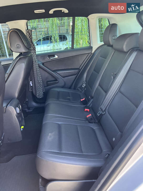 Внедорожник / Кроссовер Volkswagen Tiguan 2015 в Виннице