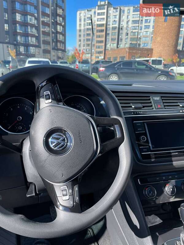 Внедорожник / Кроссовер Volkswagen Tiguan 2021 в Житомире