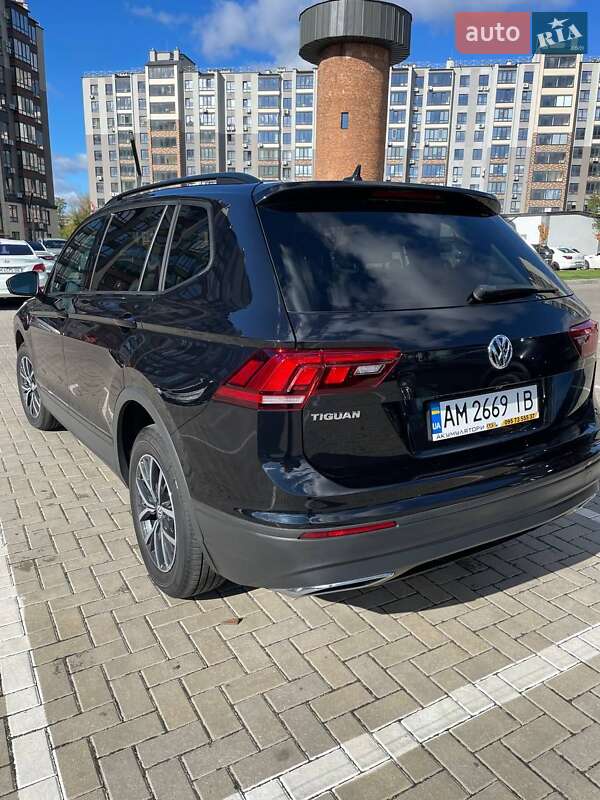 Внедорожник / Кроссовер Volkswagen Tiguan 2021 в Житомире