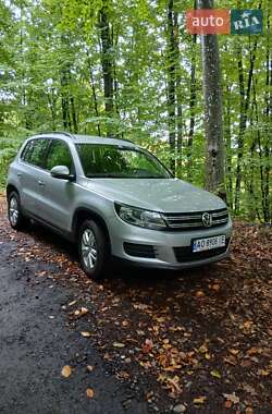 Внедорожник / Кроссовер Volkswagen Tiguan 2016 в Хусте