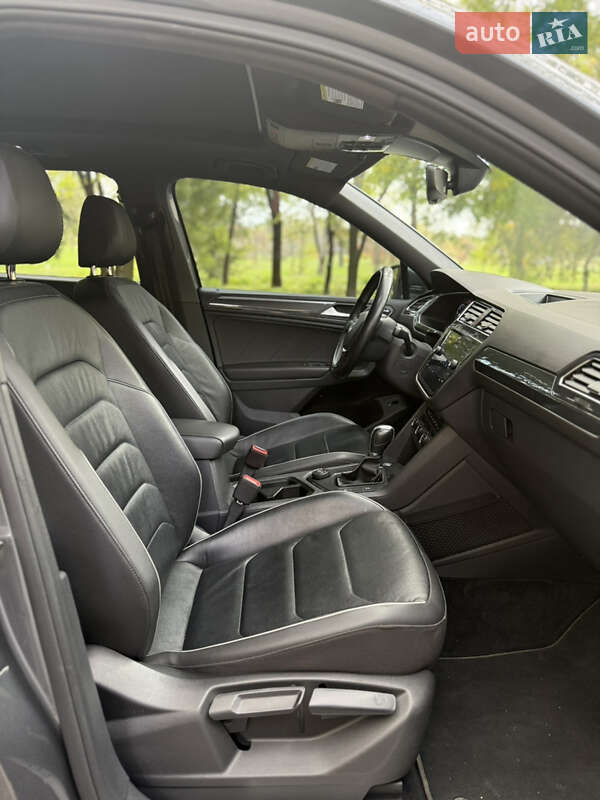 Внедорожник / Кроссовер Volkswagen Tiguan 2018 в Николаеве