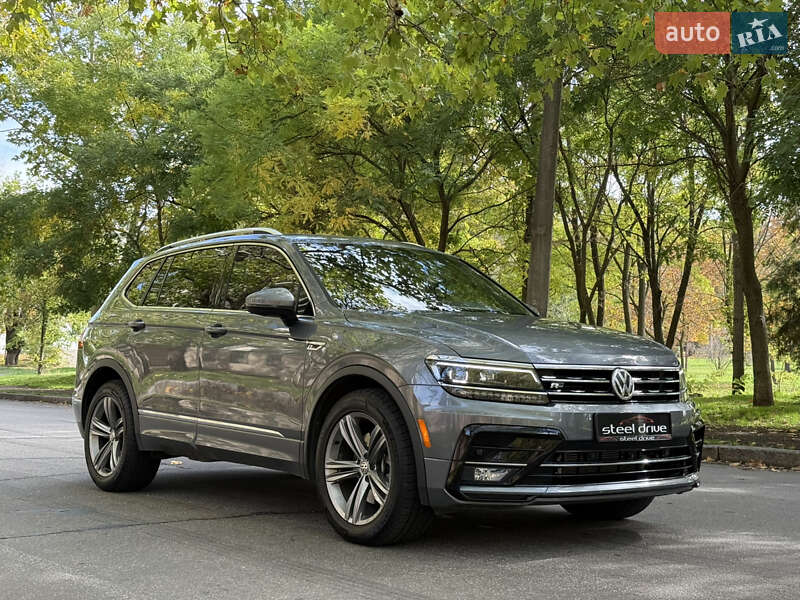 Внедорожник / Кроссовер Volkswagen Tiguan 2018 в Николаеве