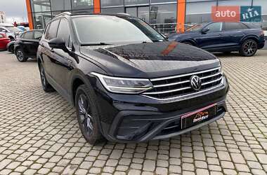 Внедорожник / Кроссовер Volkswagen Tiguan 2021 в Львове