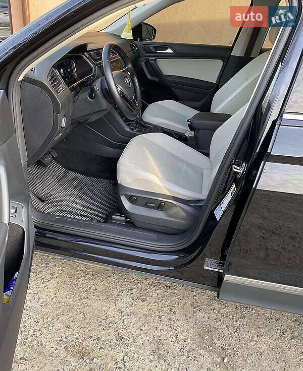 Позашляховик / Кросовер Volkswagen Tiguan 2019 в Києві фото 11 Позашляховик / Кросовер Volkswagen Tiguan 2019 в Києві